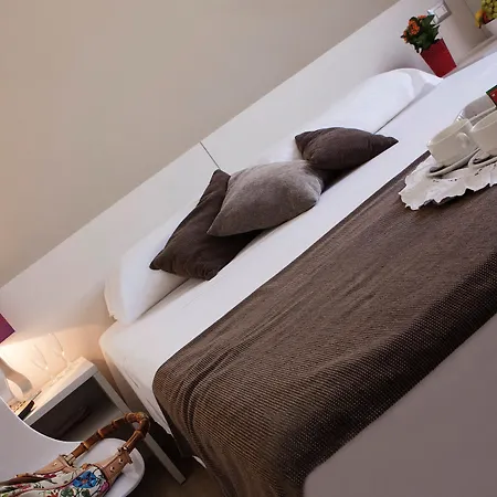 Hotell Mennini 3*