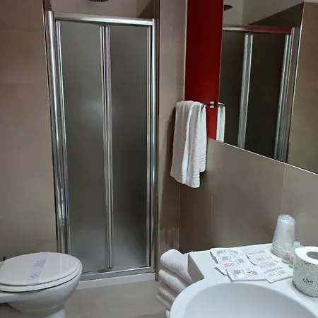 Hotell Mennini 3*