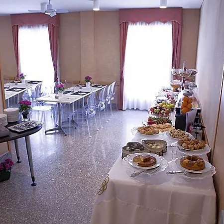 Mennini Ξενοδοχείο 3*