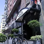 멘니니 호텔 3*